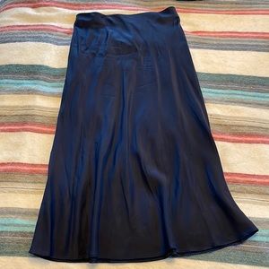 Quince 100% silk slip skirt